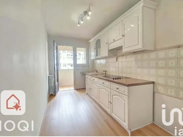 Vente  Appartement F2  de 48 m² à Toulon 114 000 euros Réf: SFN-1692153