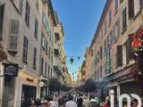 Vente  Appartement F2  de 70 m² à Toulon 168 000 euros