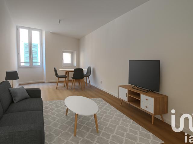 Vente  Appartement T2  de 35 m² à Brignoles 64 000 euros Réf: SFN-1842317
