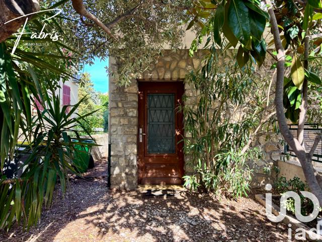 Vente  Appartement T4  de 75 m² à Toulon 206 000 euros Réf: SFN-1847183