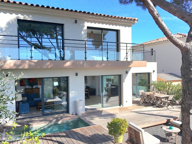 Vente  Maison de 120 m² au Lavandou 1 110 000 euros Réf: SFN-1839984