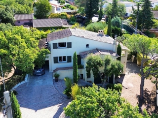 Vente  Maison de 182 m² à Puget sur Argens 690 000 euros