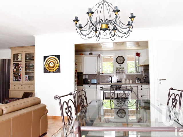 Vente  Maison de 120 m² à Saint Maximin la Sainte Baume 480 000 euros Réf: SFN-1843458