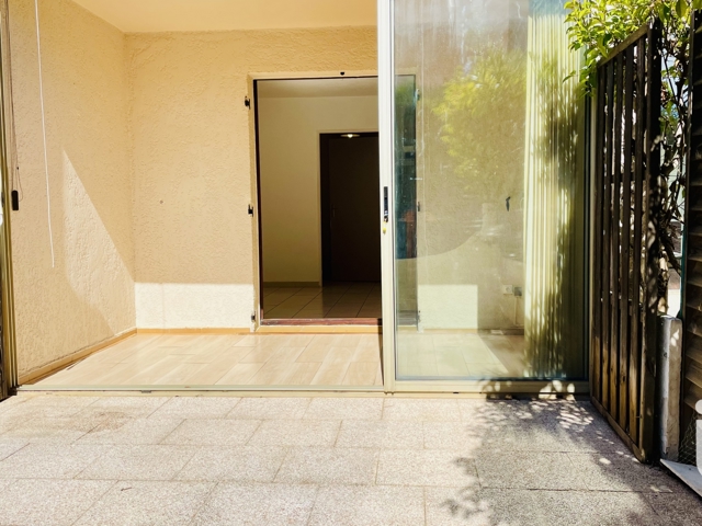 Vente  Appartement T2  de 31 m² à La Londe les Maures 169 000 euros Réf: SFN-1843189