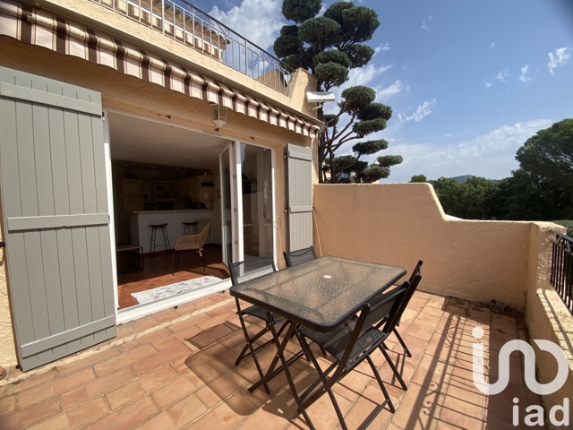Vente  Appartement F3  de 50 m² à Grimaud 335 000 euros Réf: SFN-1856402