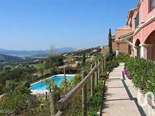 Vente  Appartement T3  de 60 m² à Sainte Maxime 390 000 euros Réf: SFN-1854685