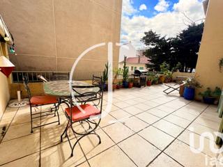 Vente  Appartement F3  de 65 m² à Hyères 295 000 euros