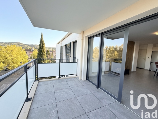 Vente  Appartement T3  de 70 m² à Brignoles 205 000 euros Réf: SFN-1858233