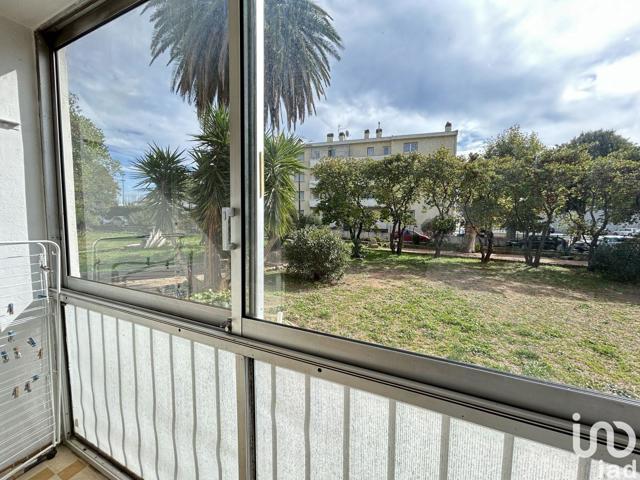 Vente  Appartement T5  de 95 m² à Toulon 200 000 euros Réf: SFN-1864047