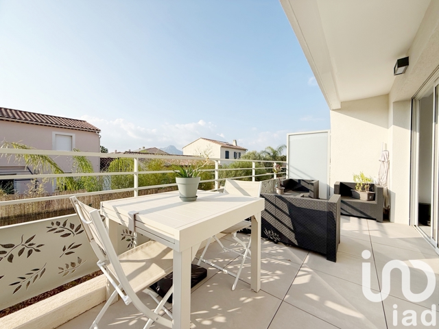 Vente  Appartement T3  de 56 m² à La Crau 315 000 euros Réf: SFN-1867827