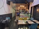 Vente  Local commercial de 44 m² à Hyères 88 000 euros