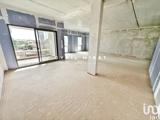 Vente  Local commercial de 73 m² à Sanary 325 148 euros