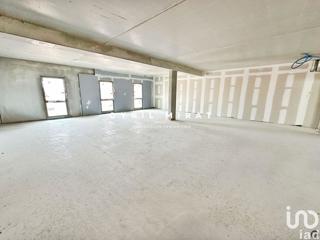 Vente  Local commercial de 92 m² à Sanary 380 871 euros Réf: SFN-1866419