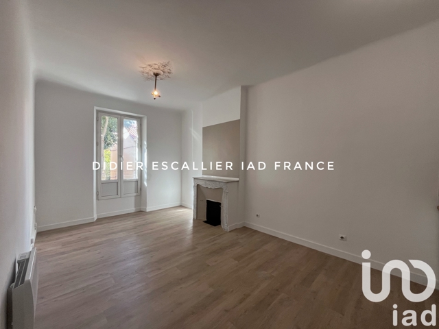 Vente  Appartement T3  de 52 m² à Toulon 150 000 euros Réf: SFN-1864422