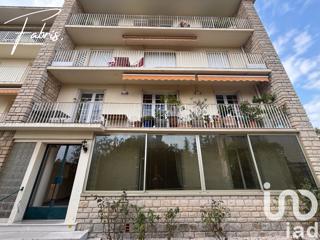 Vente  Appartement T3  de 60 m² à Bandol 298 000 euros