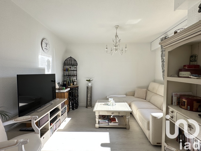 Vente  Appartement T3  de 76 m² à Fréjus 295 000 euros Réf: SFN-1875788