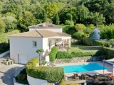 Vente  Maison de 149 m² à Evenos 820 000 euros