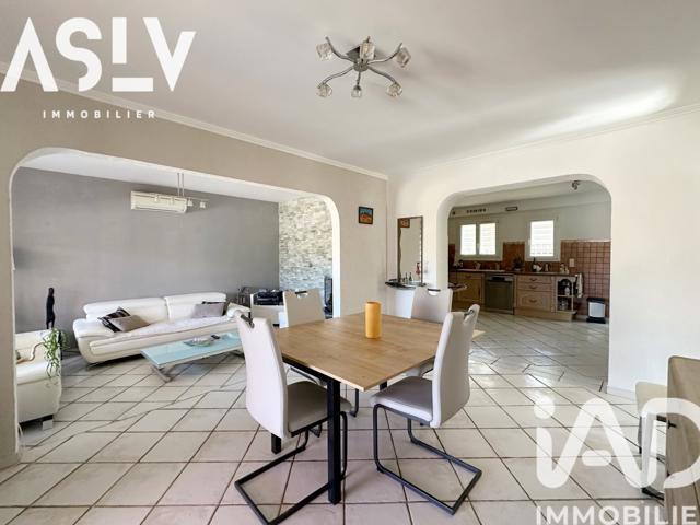 Vente  Appartement F4  de 112 m² à Six-Fours 545 000 euros Réf: SFN-1877199