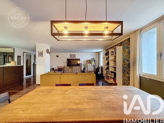 Vente  Appartement T5  de 190 m² à Pierrefeu du Var 315 000 euros Réf: SFN-1863210