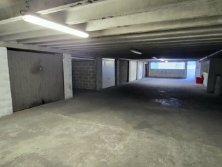 Vente  Garage de 12 m² à Toulon 27 500 euros