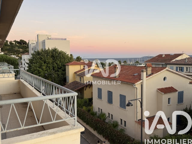 Vente  Appartement F2  de 44 m² au Lavandou 269 000 euros Réf: SFN-1879387