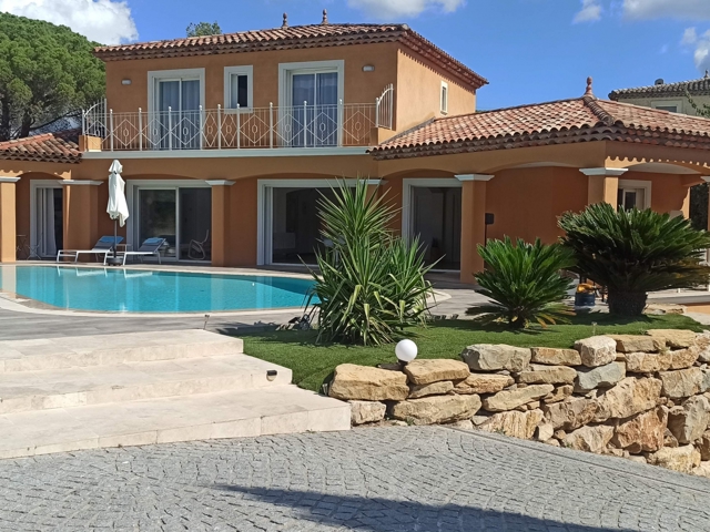Vente  Maison de 154 m² à Puget sur Argens 877 000 euros Réf: SFN-1878106