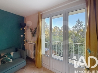 Vente  Appartement T4  de 67 m² à Hyères 230 000 euros Réf: SFN-1873301