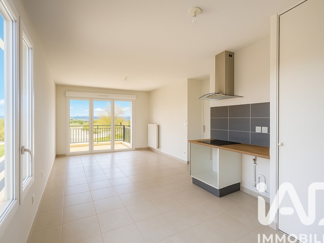 Vente  Appartement F2  de 43 m² au Muy 158 000 euros Réf: SFN-1880828