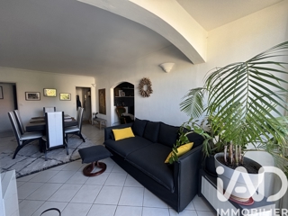 Vente  Appartement T4  de 86 m² à Sainte Maxime 360 000 euros Réf: SFN-1880926