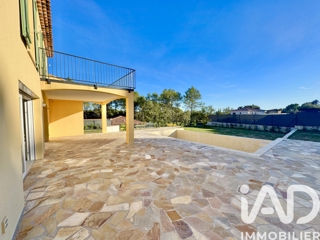 Vente  Maison de 210 m² à Trans en Provence 664 000 euros