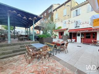 Vente  Local commercial de 120 m² à La Garde Freinet 260 000 euros