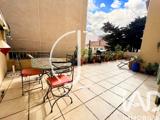 Vente  Appartement F3  de 65 m² à Hyères 285 000 euros