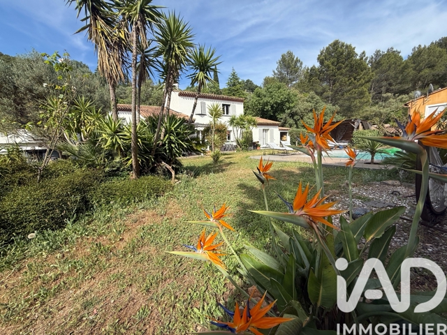 Vente  Maison de 145 m² à Solliès Toucas 645 000 euros Réf: SFN-1885158