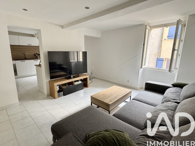 Vente  Appartement T2  de 42 m² à Cuers 149 000 euros Réf: SFN-1885510