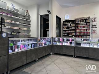 Vente  Local commercial de 67 m² à La Seyne 5 000 euros