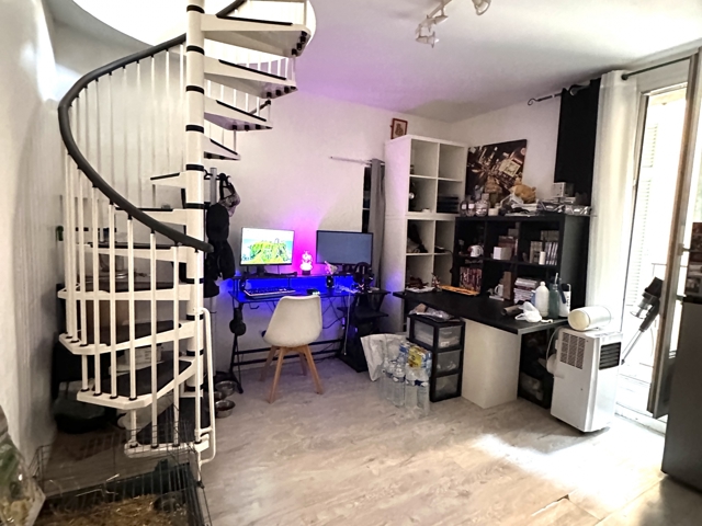 Vente  Appartement T2  de 28 m² à Draguignan 85 000 euros Réf: SFN-1847108