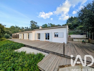 Vente  Maison de 125 m² à Pierrefeu du Var 560 000 euros