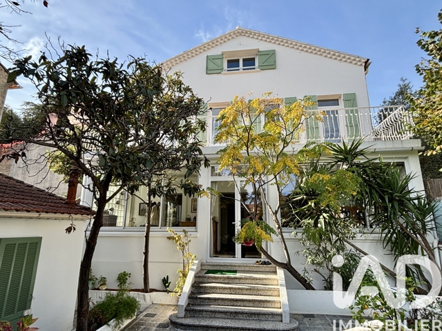 Vente  Maison de 172 m² à Toulon 875 000 euros Réf: SFN-1885081