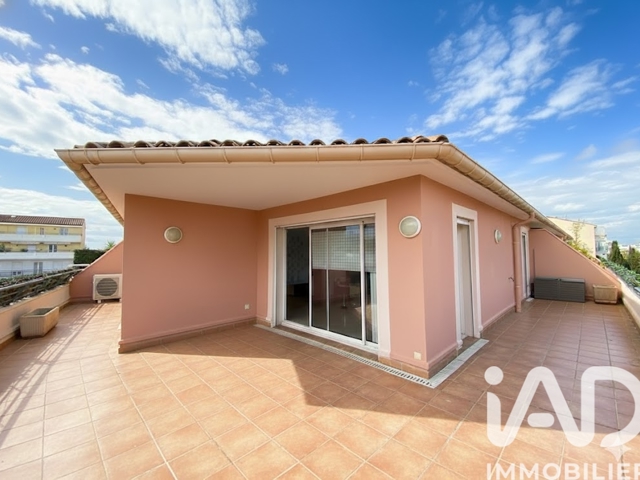 Vente  Appartement T4  de 122 m² à Saint Raphaël 720 000 euros Réf: SFN-1885516