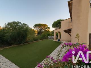 Vente  Maison de 209 m² à Fréjus 575 000 euros Réf: SFN-1891383