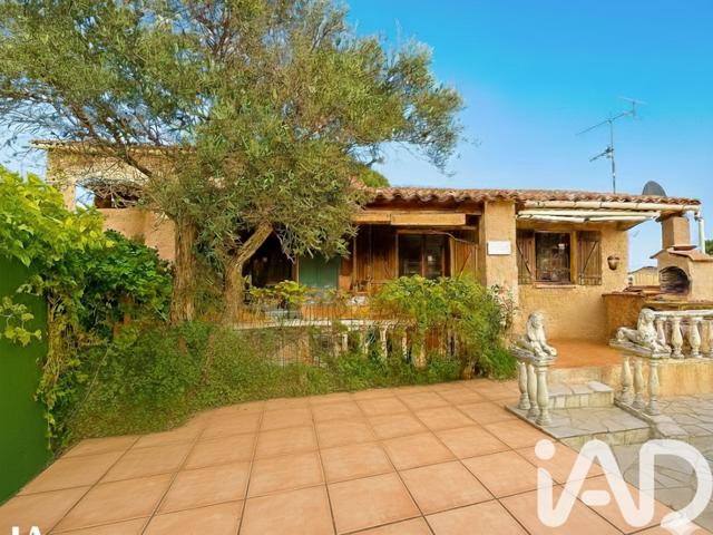 Vente  Maison de 70 m² à Fréjus 395 000 euros Réf: SFN-1888512