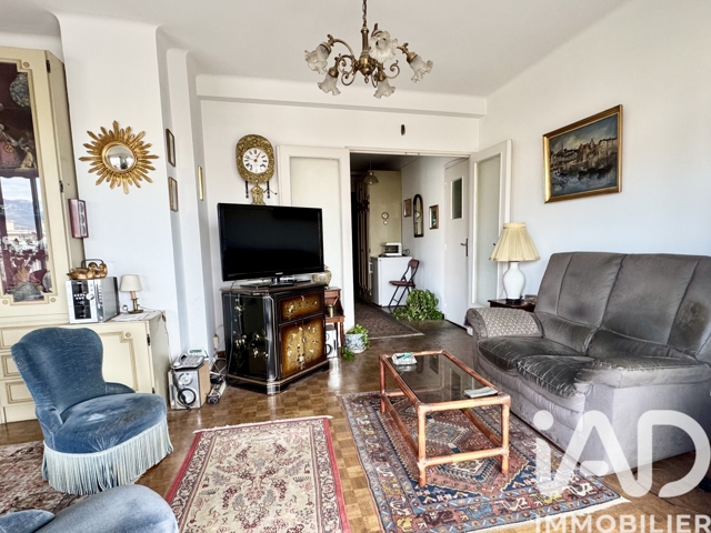 Vente  Appartement F3  de 62 m² à Toulon 165 000 euros Réf: SFN-1864897