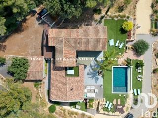 Vente  Maison de 340 m² à Sanary 2 550 000 euros Réf: SFN-1797515