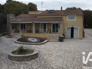 Vente  Maison de 130 m² à Garéoult 480 000 euros