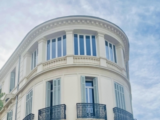 Vente  Appartement F3  de 82 m² à Hyères 385 000 euros