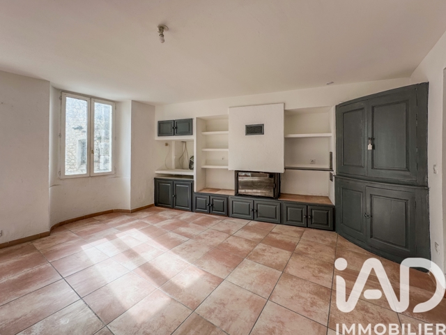 Vente  Appartement T3  de 57 m² à Claviers 118 000 euros Réf: SFN-1892880