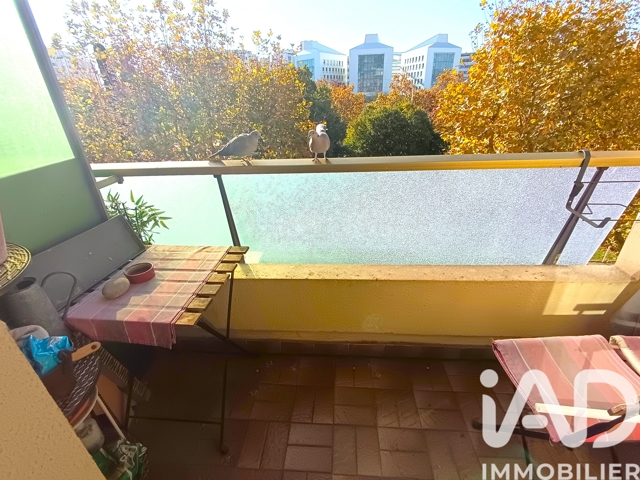 Vente  Appartement T2  de 49 m² à Toulon 149 000 euros Réf: SFN-1893502