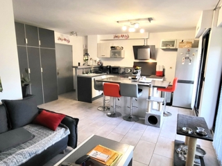 Vente  Studio de 38 m² à Six-Fours 209 000 euros Réf: SFN-1893254