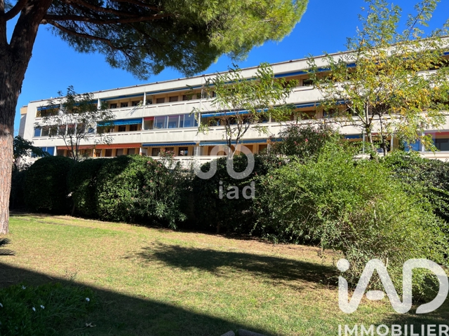Vente  Appartement T3  de 66 m² à Fréjus 290 000 euros Réf: SFN-1855732