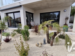 Vente  Appartement F5  de 130 m² à Bandol 1 040 000 euros Réf: SFN-1896566